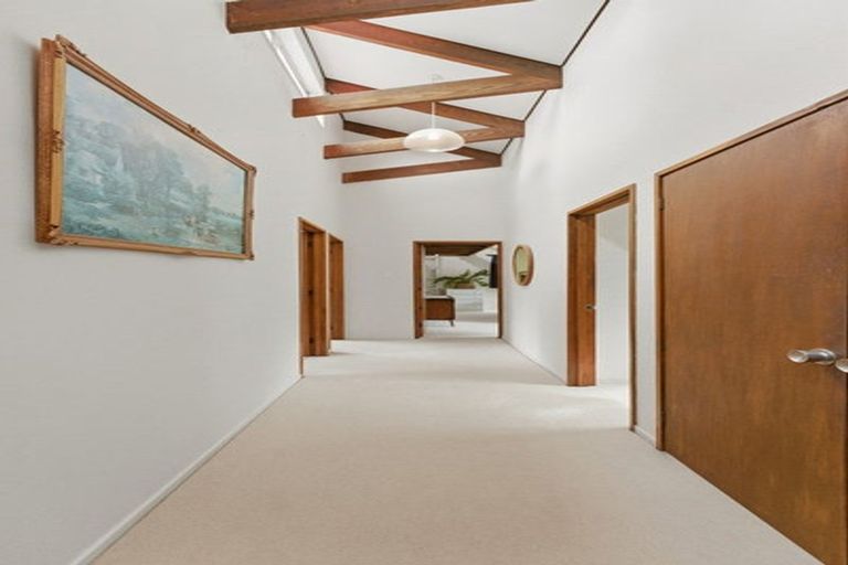Photo of property in 5 Magnolia Drive, Westown, New Plymouth, 4310
