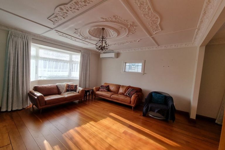 Photo of property in 10 Bruges Avenue, Miramar, Wellington, 6022