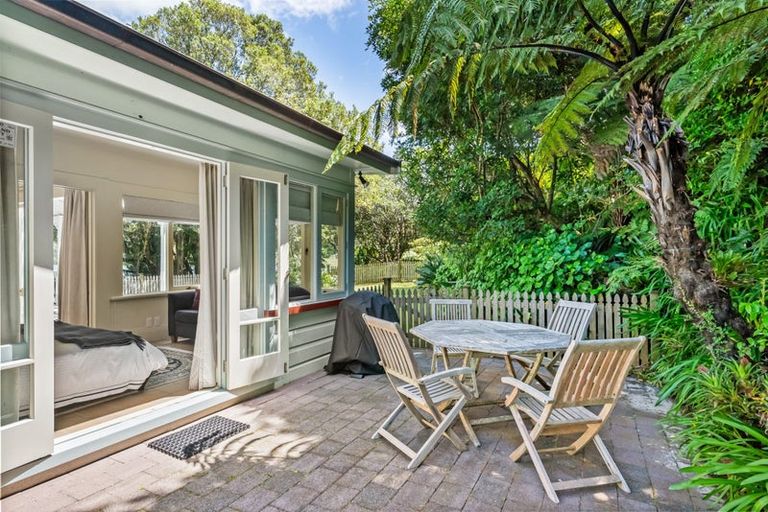 Photo of property in 104 Ritchie Road, Parua Bay, Whangarei, 0174