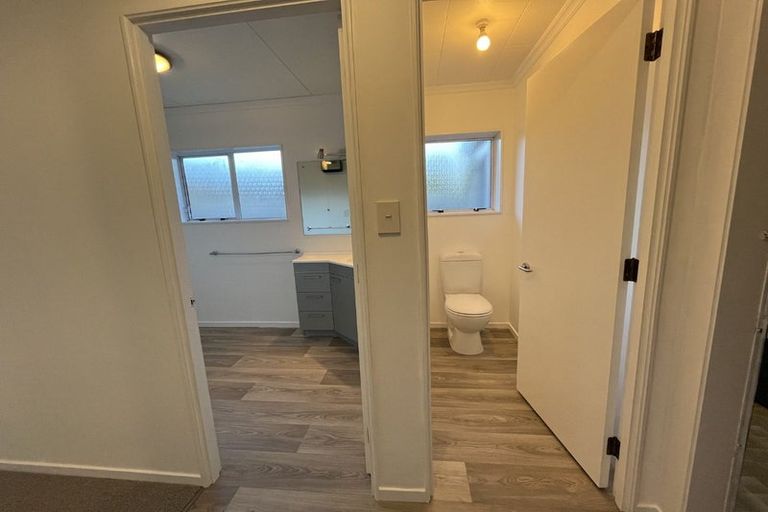 Photo of property in 2/31 Fitzroy Road, Fitzroy, New Plymouth, 4312