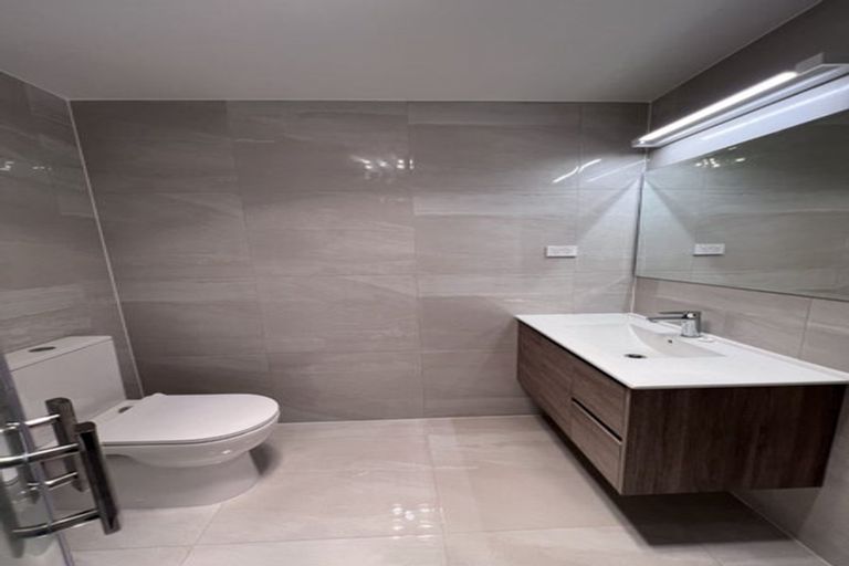 Photo of property in 7 Sheralee Place, Bucklands Beach, Auckland, 2014