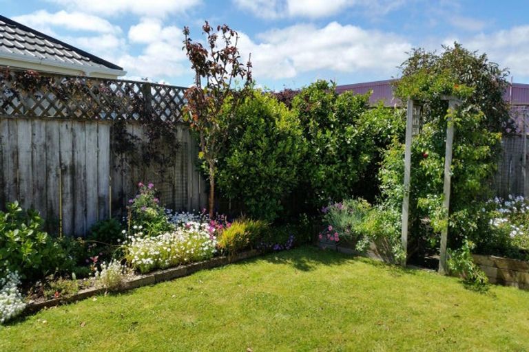 Photo of property in 19a Dennis Taylor Court, Paraparaumu, 5032