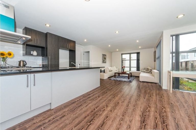 Photo of property in 200 Porchester Road, Takanini, 2112