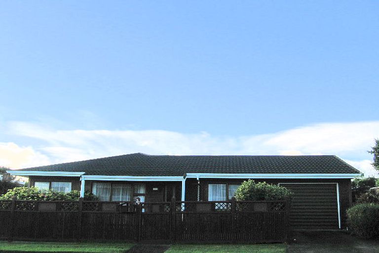Photo of property in 20 Hurley Road, Paraparaumu Beach, Paraparaumu, 5032