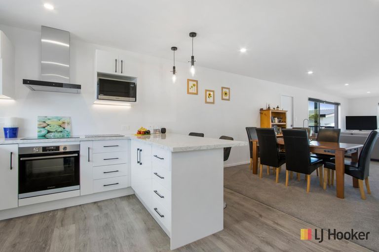 Photo of property in 8 Moet Crescent, Waihi Beach, 3611