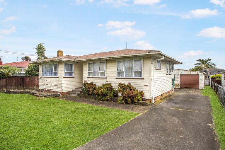 Photo of property in 14 Boundary Road, Clover Park, Auckland, 2019
