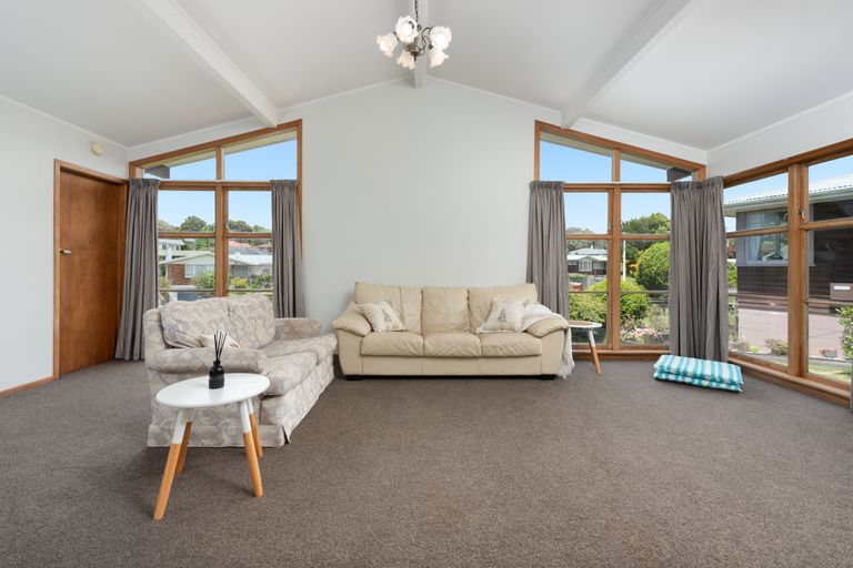 Photo of property in 11 Sharyn Place, Brookfield, Tauranga, 3110