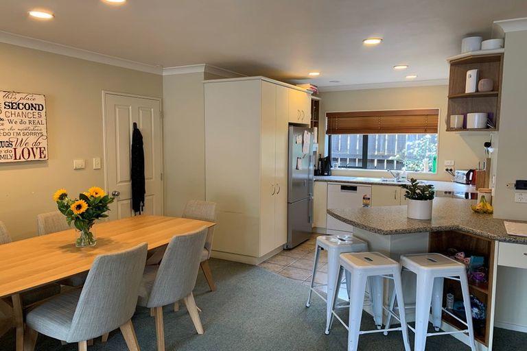 Photo of property in 32a Pine Road, Orewa, 0931