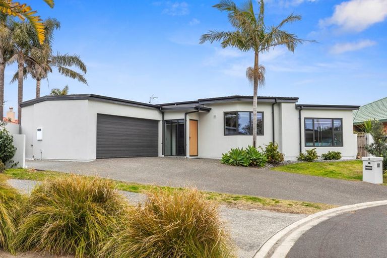 Photo of property in 10 Paua Cove, Papamoa Beach, Papamoa, 3118
