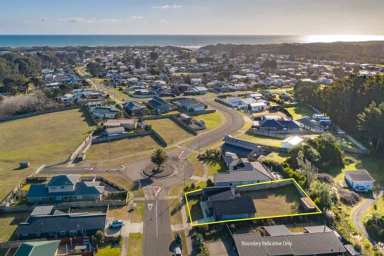 Photo of property in 14 Sandown Avenue, Himatangi Beach, Foxton, 4891