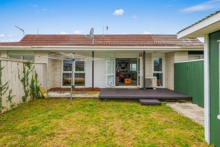 Photo of property in 9/37 Merton Street, Trentham, Upper Hutt, 5018