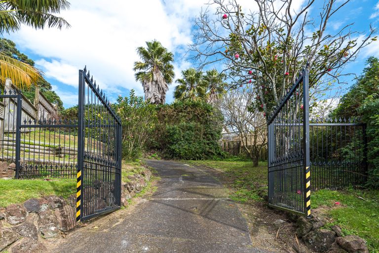 Photo of property in 525 Mount Albert Road, Three Kings, Auckland, 1042