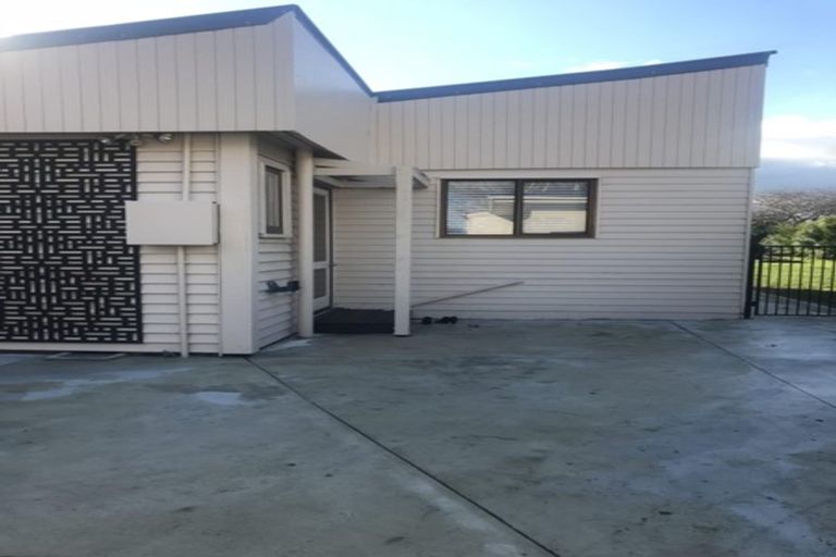 Photo of property in 20 Barnes Road, Redwood, Christchurch, 8051