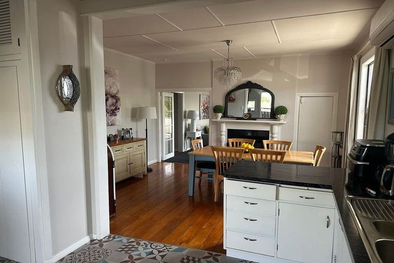 Photo of property in 74 Naples Street, Martinborough, 5711