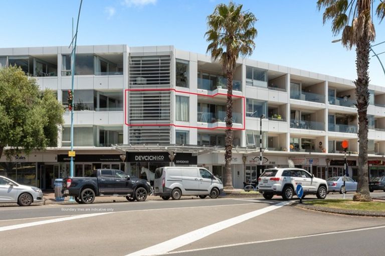 Photo of property in Algarve Apartments, 204/332 Maunganui Road, Mount Maunganui, 3116