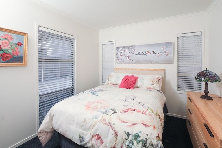 Photo of property in 2/4 Ross View Terrace, Dinsdale, Hamilton, 3204