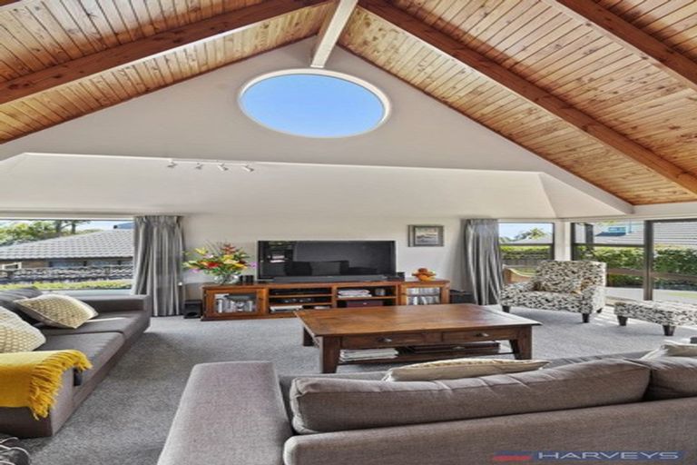 Photo of property in 23 Charles Prevost Drive, The Gardens, Auckland, 2105