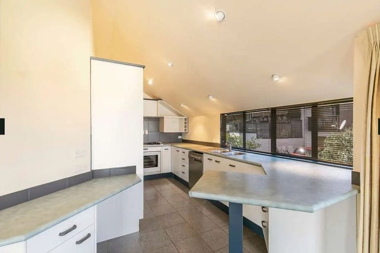 Photo of property in 2/25 Waimarie Street, Saint Heliers, Auckland, 1071