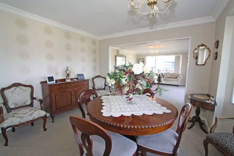 Photo of property in 145 Mangorei Road, Merrilands, New Plymouth, 4312