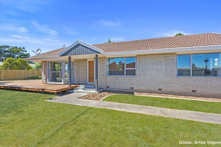Photo of property in 40 Ashwood Street, Parklands, Christchurch, 8083