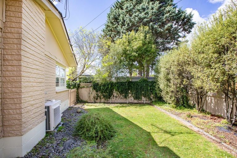 Photo of property in 2 Carrington Avenue, Hillcrest, Hamilton, 3216