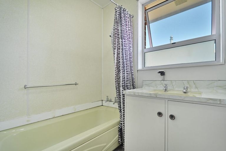 Photo of property in 916 Lawrence Street, Akina, Hastings, 4122