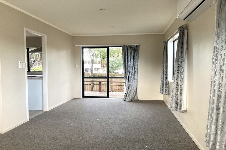 Photo of property in 2c Palomino Drive, Henderson, Auckland, 0612