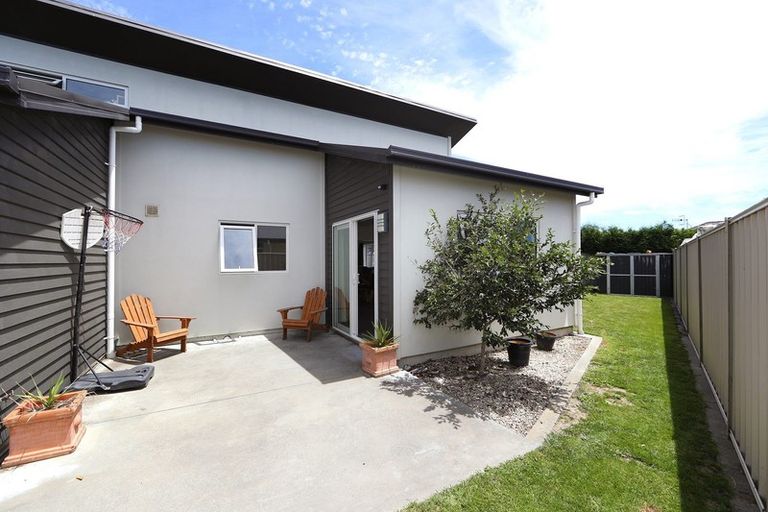 Photo of property in 18 Edwards Street, Frimley, Hastings, 4120