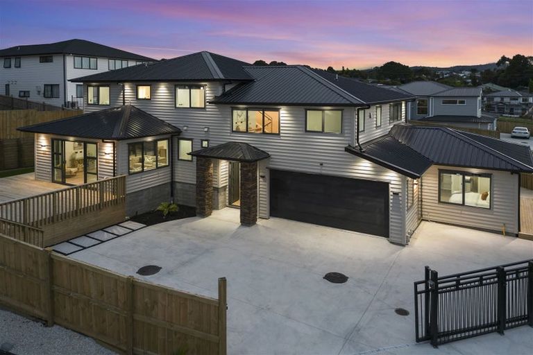 Photo of property in 21 Cirrus Way, Ranui, Auckland, 0612