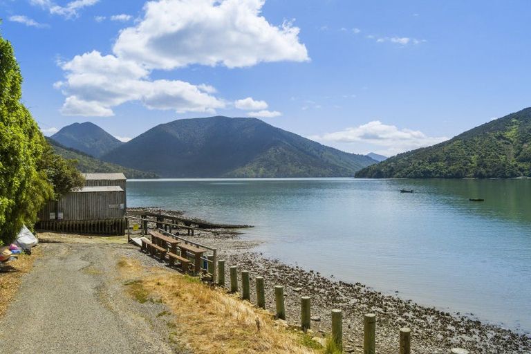 Photo of property in 65 Moenui Road, Havelock, 7281