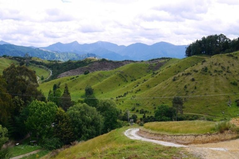 Photo of property in 949 Neudorf Road, Dovedale, Upper Moutere, 7175