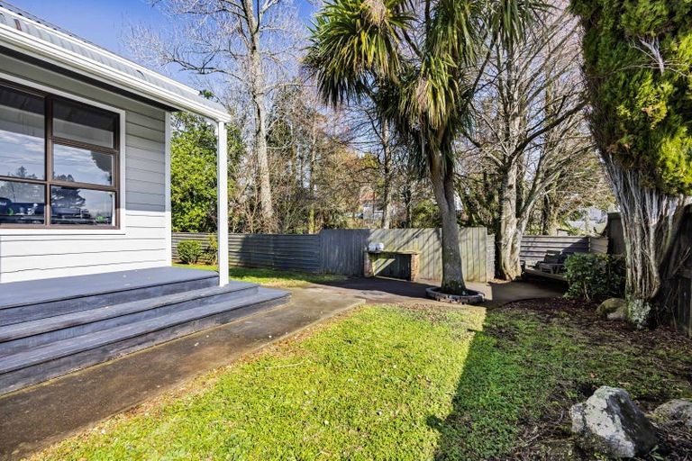 Photo of property in 9 Carrington Street, Inglewood, 4330