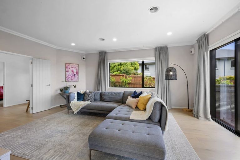 Photo of property in 176a Heta Road, Highlands Park, New Plymouth, 4312