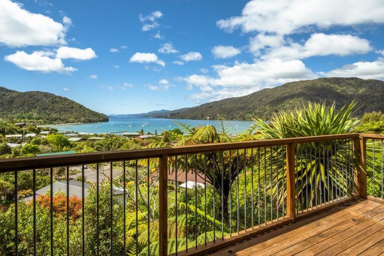 Photo of property in 22 Tirimoana Terrace, Anakiwa, Picton, 7281