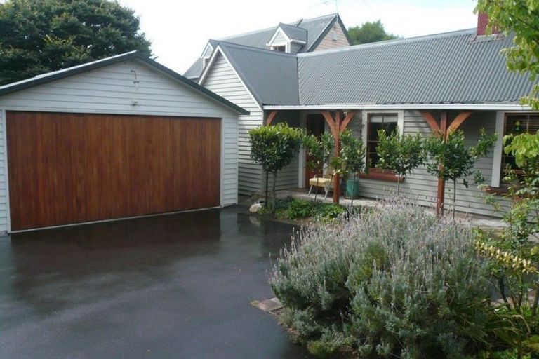 Photo of property in 19 Flavell Street, Heathcote Valley, Christchurch, 8022