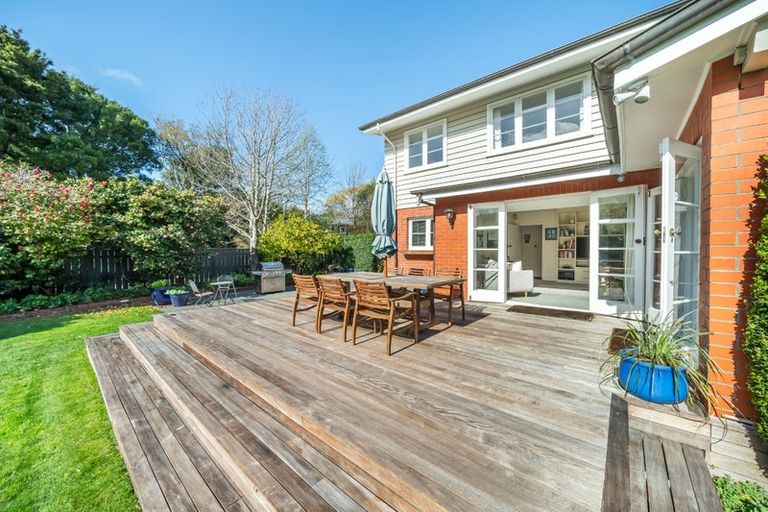 Photo of property in 297 Fergusson Drive, Heretaunga, Upper Hutt, 5018