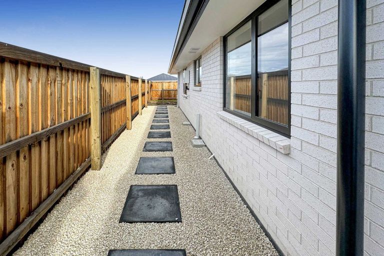 Photo of property in 20 Blue Jacket Drive, Halswell, Christchurch, 8025