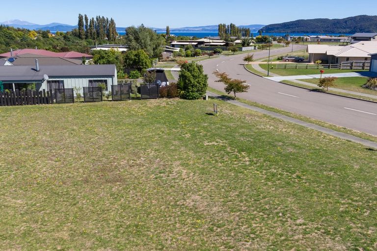 Photo of property in 113 Lisland Drive, Kinloch, Taupo, 3377