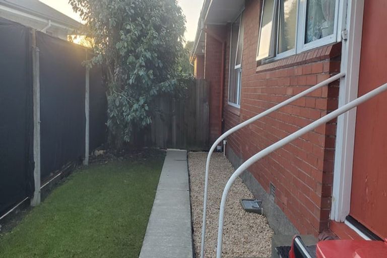 Photo of property in 2/82 Grahams Road, Burnside, Christchurch, 8041