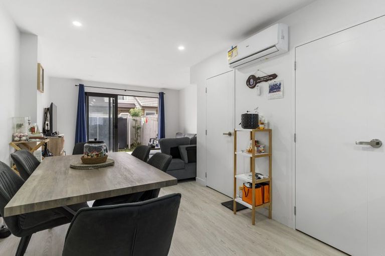 Photo of property in 4/10 Alan Avenue, Henderson, Auckland, 0610