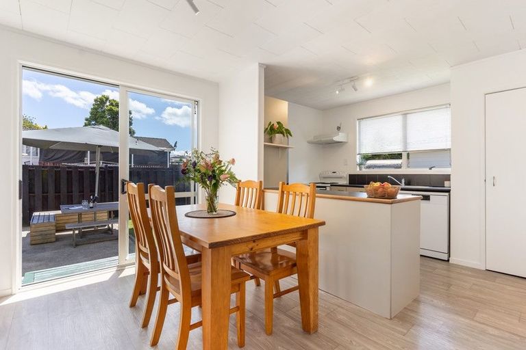 Photo of property in 1/81 Archmillen Avenue, Pakuranga Heights, Auckland, 2010