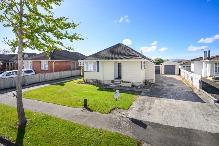 Photo of property in 33 Manchester Street, Takaro, Palmerston North, 4412