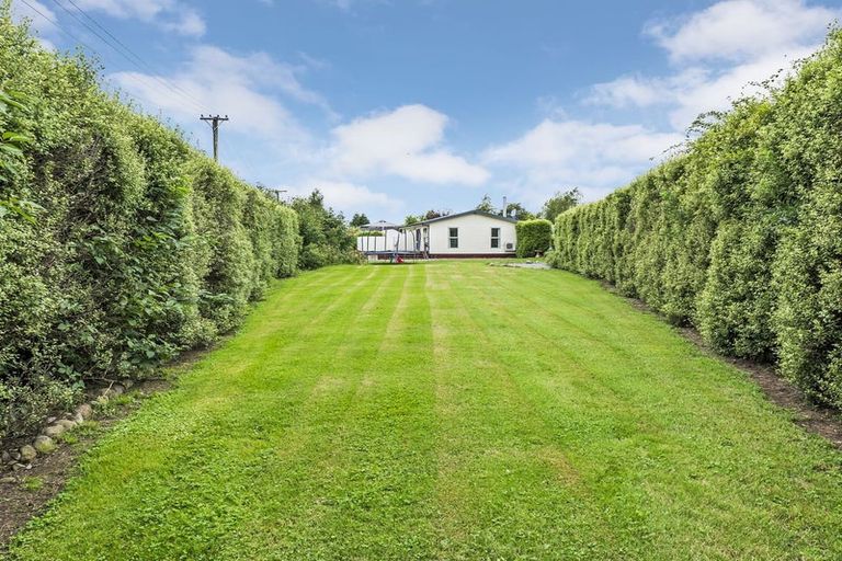 Photo of property in 8 Cross Street, Coalgate, 7673