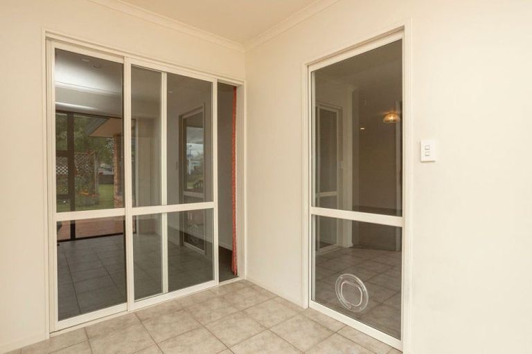 Photo of property in 1a Alma Street, Dannevirke, 4930