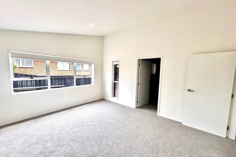 Photo of property in 20 Tiverton Crescent, Whalers Gate, New Plymouth, 4310