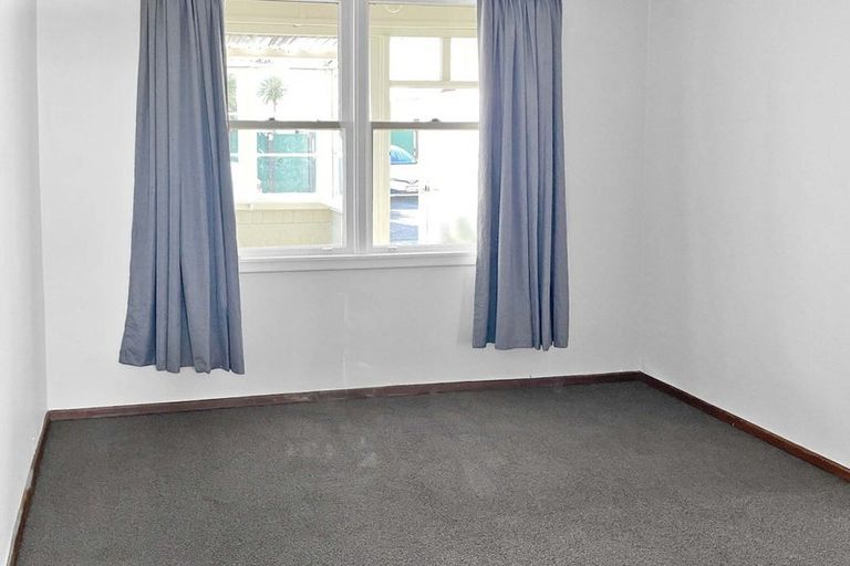 Photo of property in 19 Ripeka Way, Moera, Lower Hutt, 5010