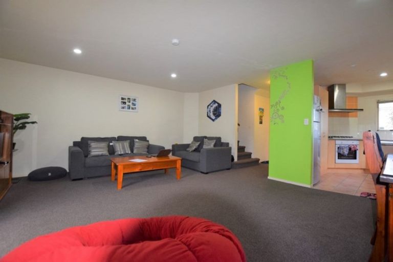 Photo of property in 1/17 Charlenne Close, Ranui, Auckland, 0612