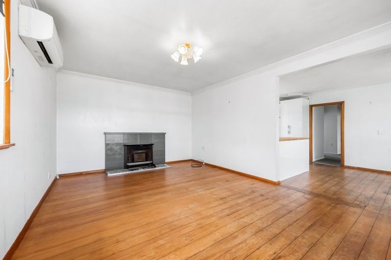 Photo of property in 28 Henry Street, Ebdentown, Upper Hutt, 5018