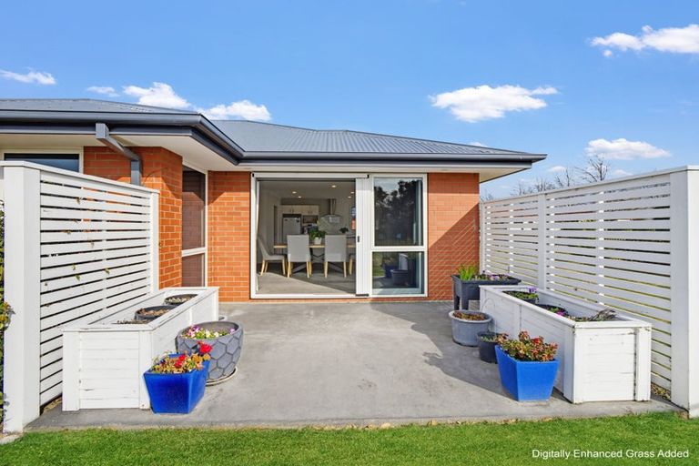 Photo of property in 1a Clifford Place, Amberley, 7410