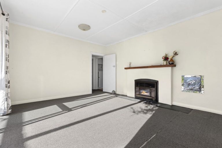 Photo of property in 32 Flora Dora Parade, Lake Hawea, Wanaka, 9382